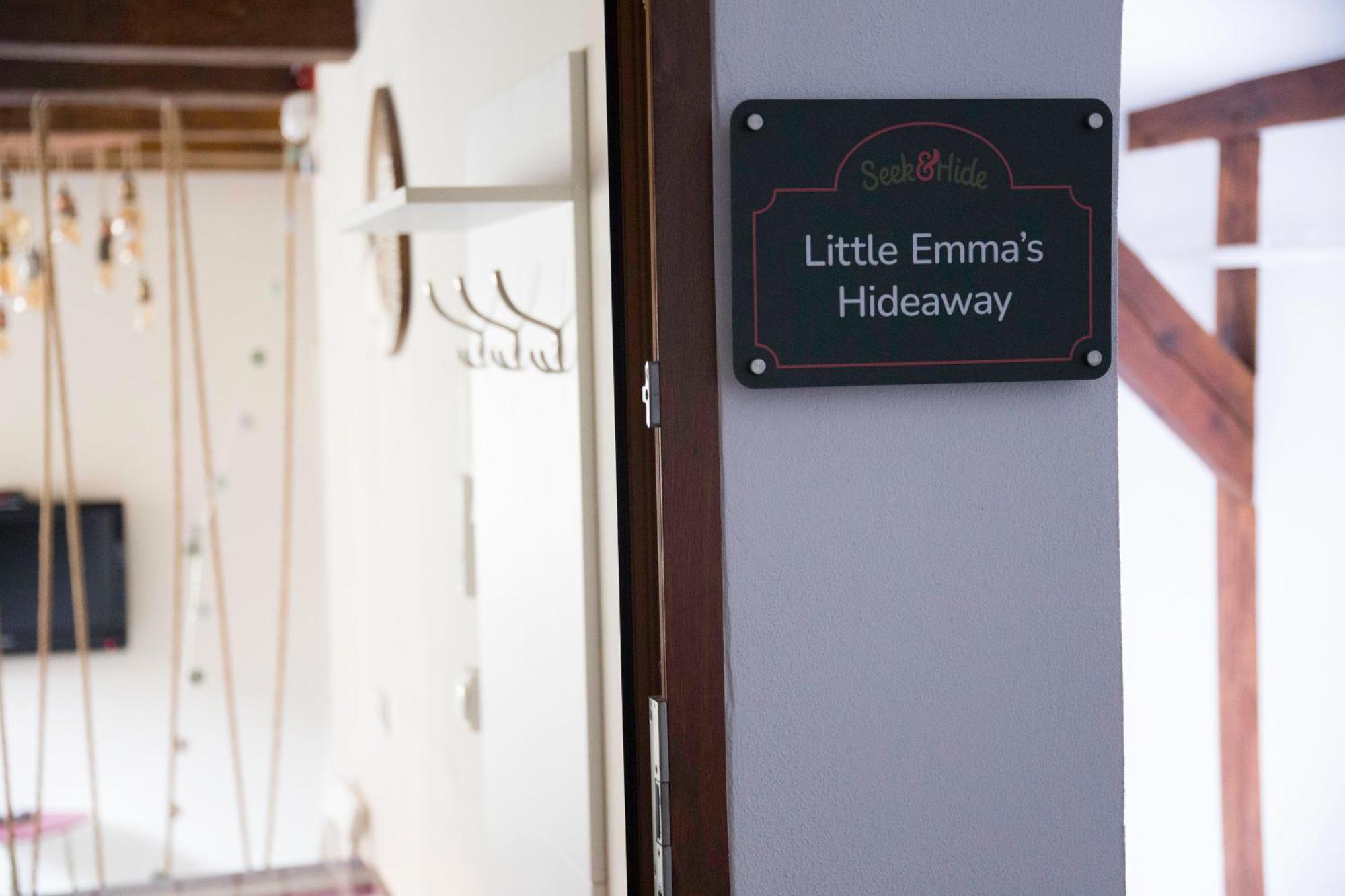 Seek And Hide - Little Emma'S Hideaway Braşov Eksteriør billede
